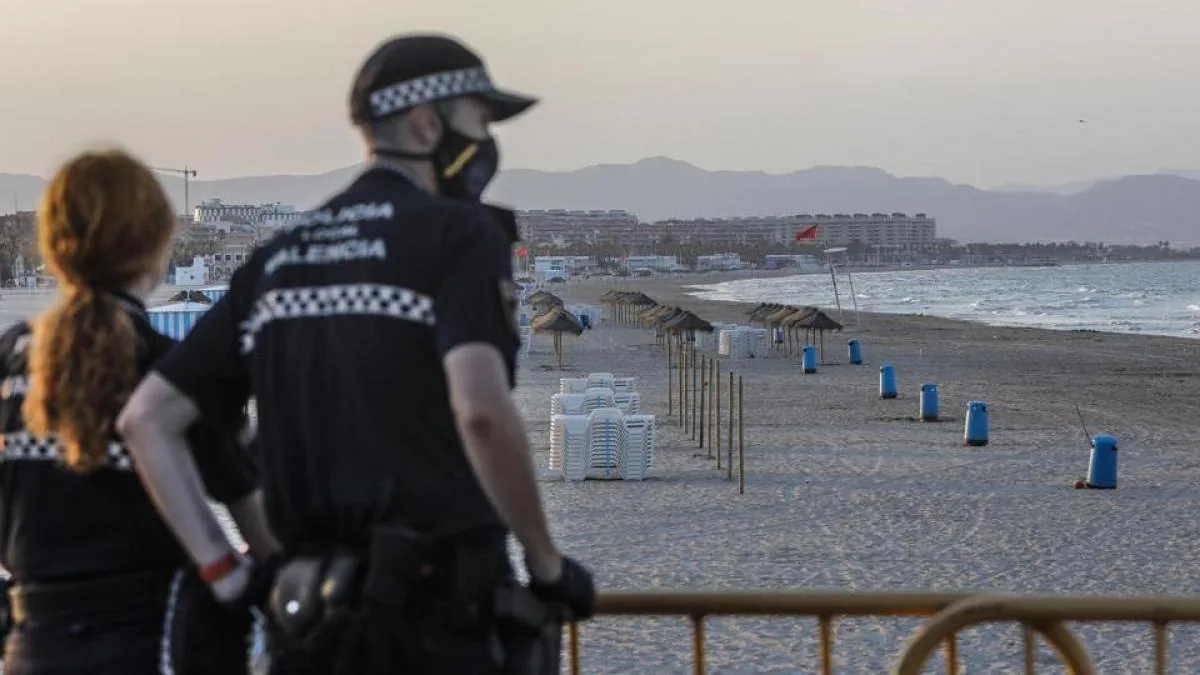 Arrested for attempting to rape a woman outside a nightclub on the beach of Valencia