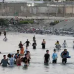 The police report from Ceuta points to Morocco's "permissiveness," with gendarmes who "guided" the mass crossing