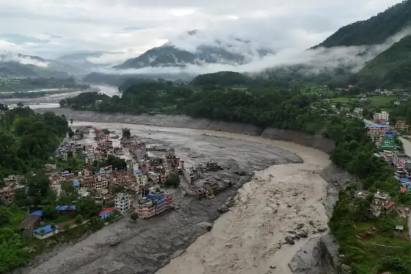 Foreign Ministry seeks public cooperation to locate four Spaniards missing after Nepal flood