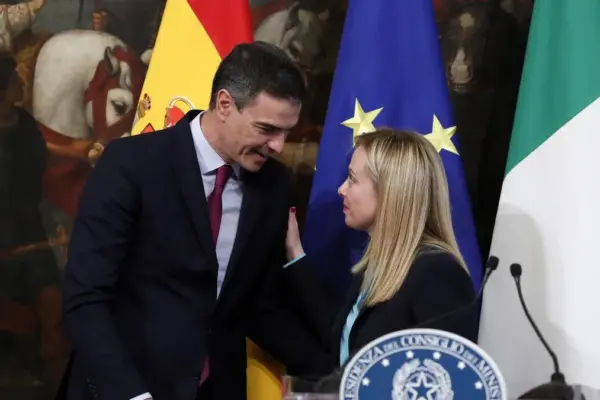 Meloni rejects removing border controls as Sánchez demands