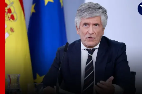 Marlaska calls for "calm" after the disturbances in Ceuta and estimates that 5,000 migrants remain in the city