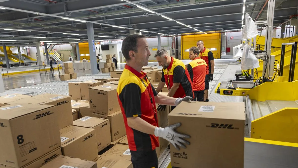 Spain already sends more packages than letters