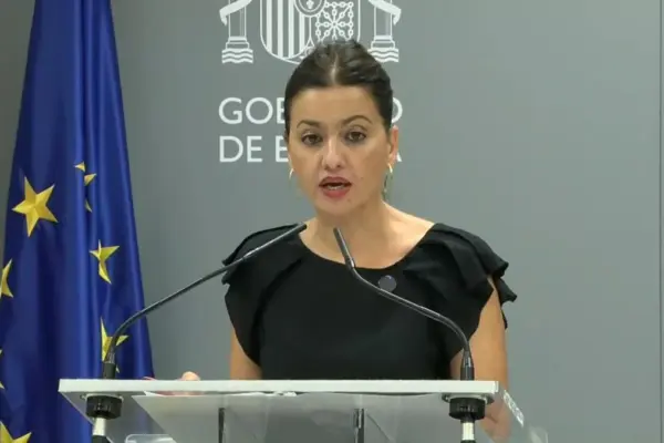 The Government proposes to the communities to send 500 girls from Ceuta to the Peninsula under the care of NGOs