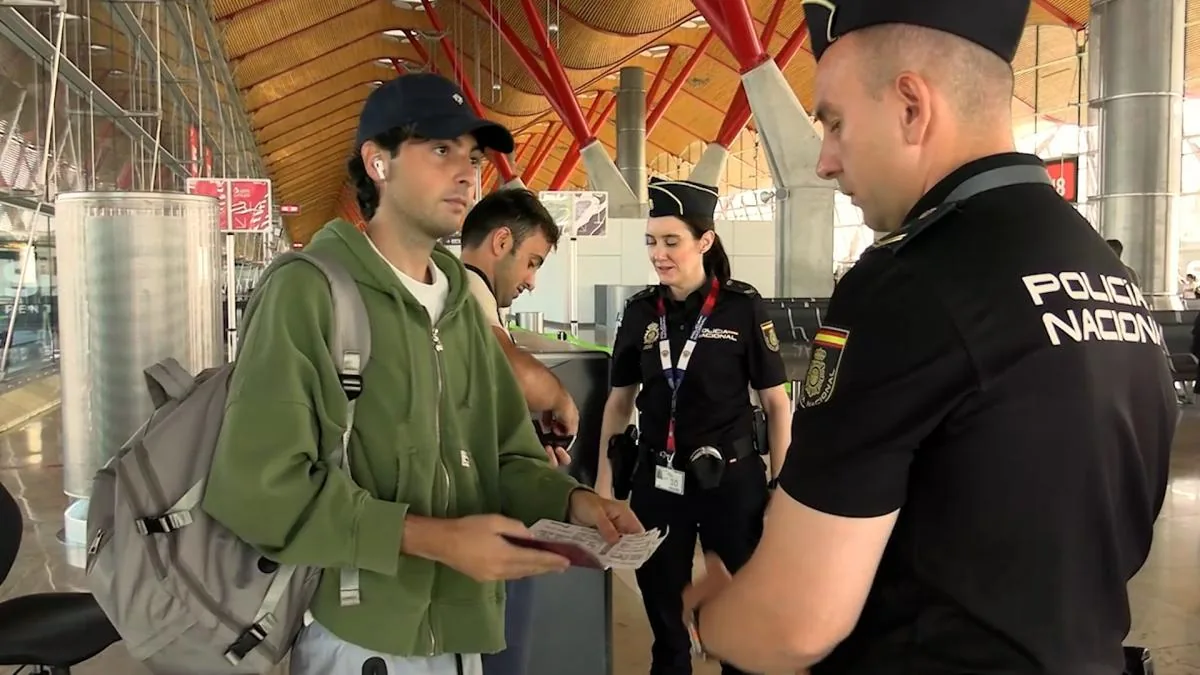 First checks at Spanish airports for flights coming from Italy
