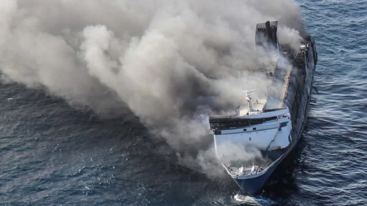 Five people die in a ferry fire with more than 200 passengers in Indonesia