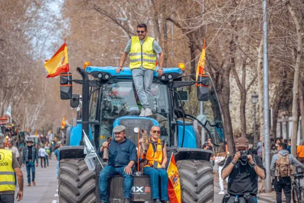 Does the far right grow more in rural areas?