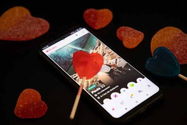 Dating apps already generate fatigue and frustration among younger users