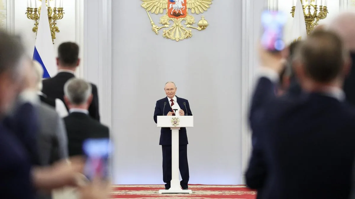Peace seeps into Russia's elections