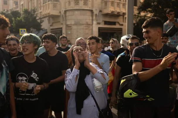 Ciudadanos ceutíes protestan contra la provocación de la extrema derecha en Ceuta 
