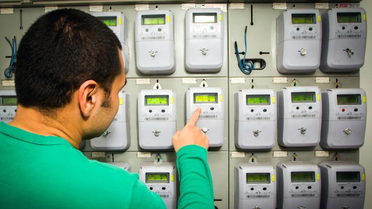 The anti-blackout measures suffocate small electricity retailers