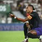 Raphinha dresses as Spider-Captain and leads Barça's thrashing of Elche