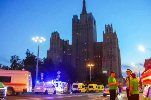 An explosion in a Moscow restaurant leaves 3 dead and 21 injured