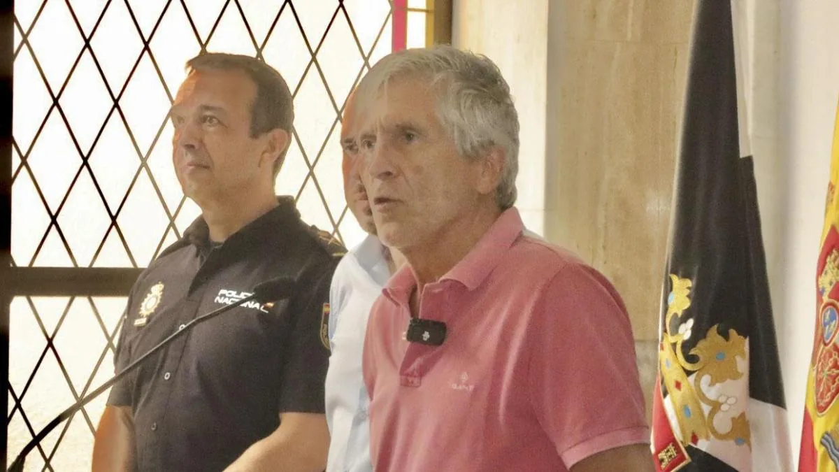 Marlaska assures that the CNI did not alert about the massive influx of immigrants that overwhelmed Ceuta