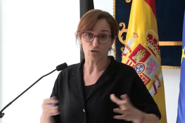 The double-edged crisis in Ceuta: sick immigrants on the street and free hospital beds