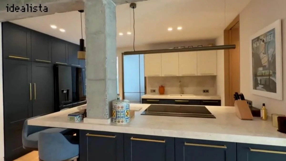 Ayuso's boyfriend put his home up for sale for 1.8 million after the Madrid government bought the Chamberí penthouse
