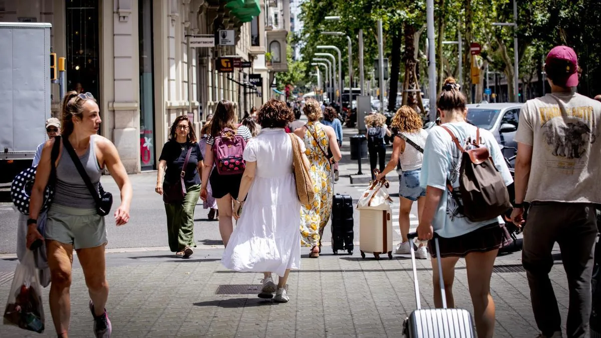 Spain is close to 50 million inhabitants with 10.2 million people born abroad