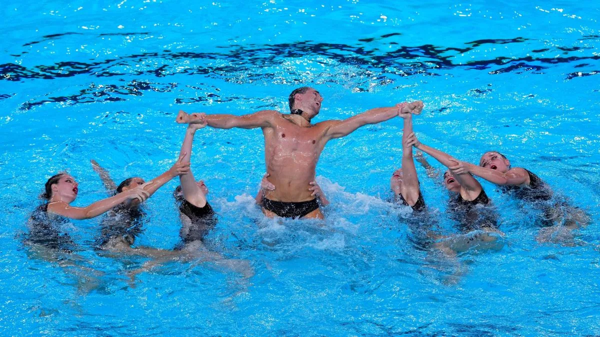 The Spanish synchro makes Rosalía's Berghain immortal with the silver and six tens in artistry