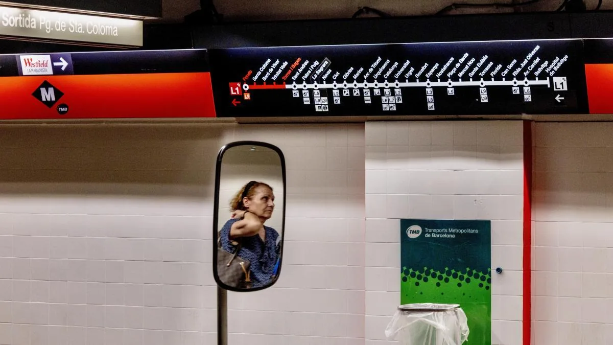 Lost in a subway station