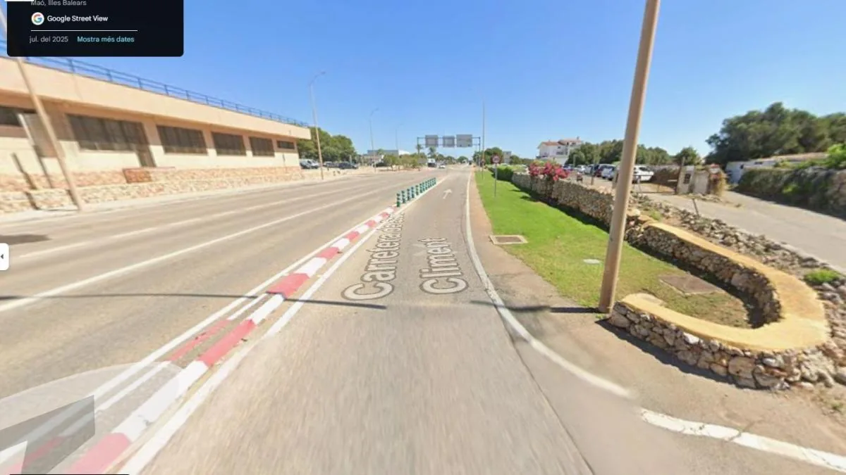 A young man from Barcelona dies after being run over by a taxi near Menorca airport