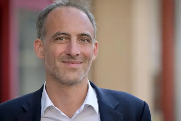 France uncovers Russian disinformation actions about two presidential candidates