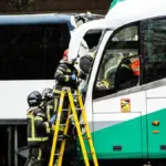 Six dead and 30 injured in a collision between a bus and a motorhome in Italy