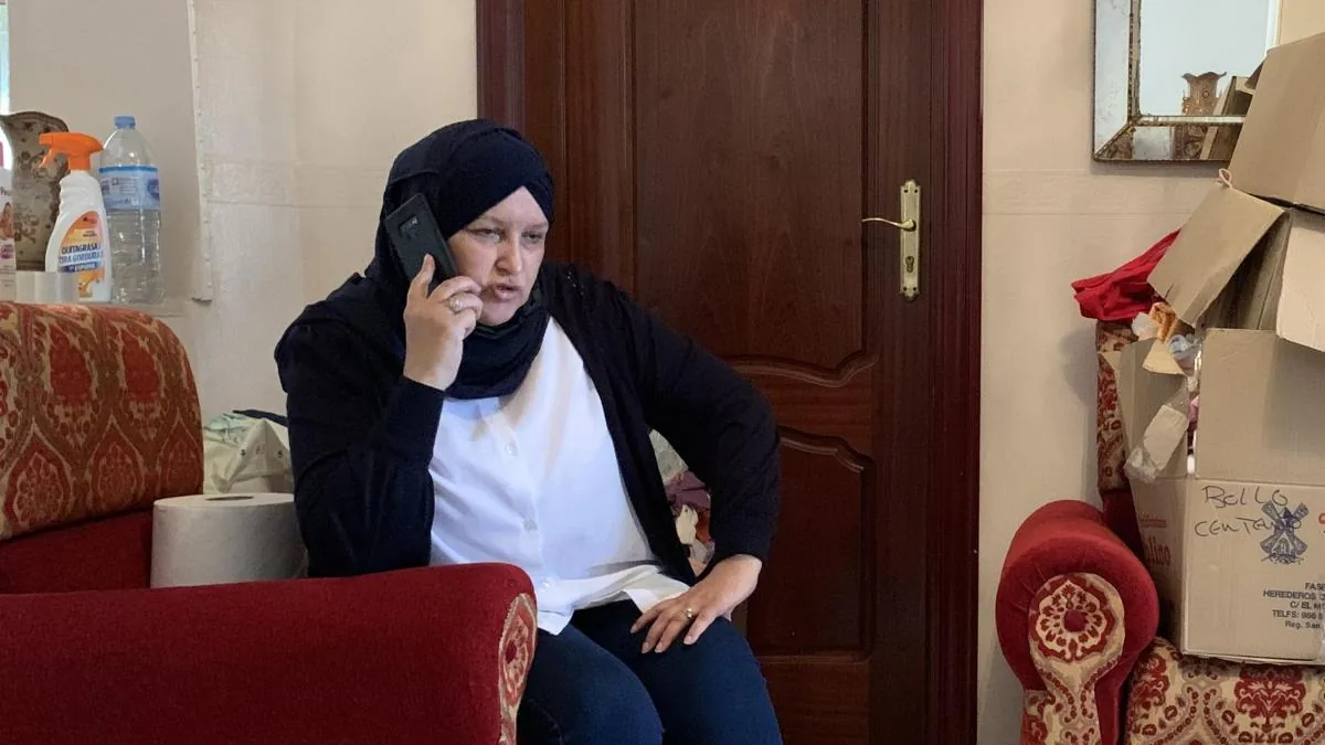 Sabah Hamed, the woman from Ceuta who has turned her home into a humanitarian aid point and attends to about 400 migrants a day: “They have gone days without eating”
