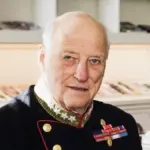 The Norwegian royal house announces that King Harald V's health is worsening due to a bacterial infection