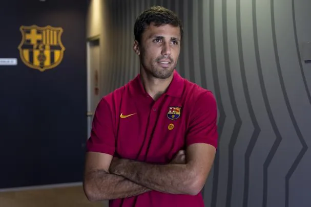 Rodri Hernández durante la entrevista con 'La Vanguardia'
