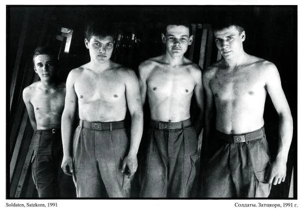 Russian soldiers in Satzkorn, 1991 SUSANNE MÜLLER 