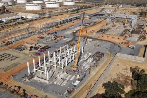 Moeve starts construction of the largest green hydrogen plant in southern Europe