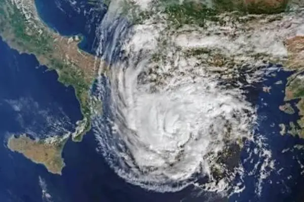 The Mediterranean is on edge due to a possible medicane, what is it and how does this phenomenon affect?