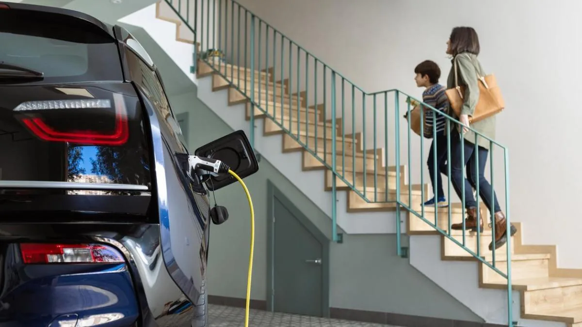 The Valencian government will give 5.6 million in aid for the purchase of 1,200 electric cars