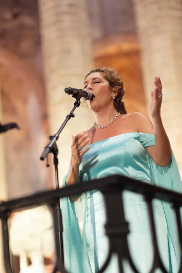 Estrella Morente, during a moment of her performance