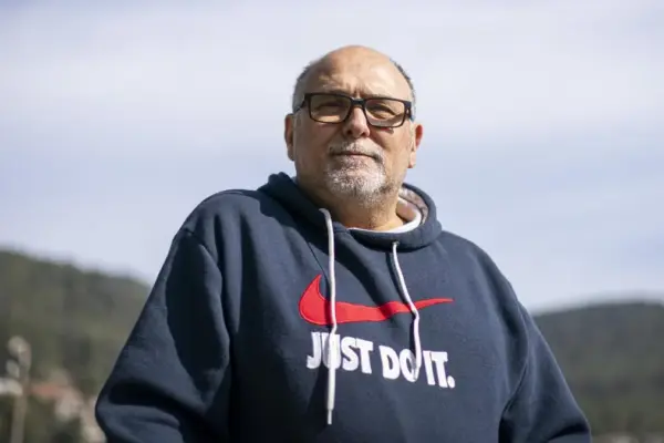 They admit the euthanasia applicant Francesc Augé after a suicide attempt at his home