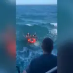 Three men who were spearfishing rescued from the sea in Cádiz