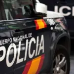 Investigate the death of a man fallen from the rooftop of an occupied building in Parla