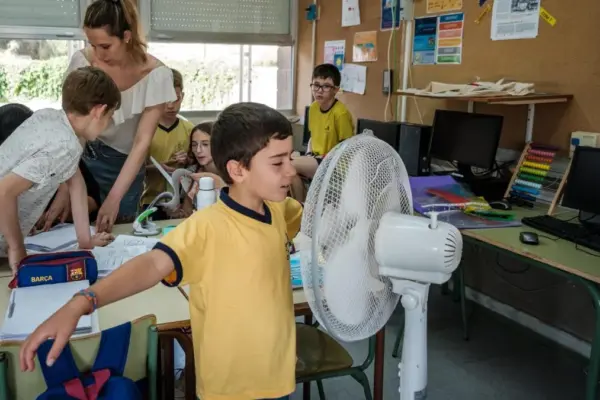The plan to air-condition Catalan classrooms starts with 100 million and 100 schools