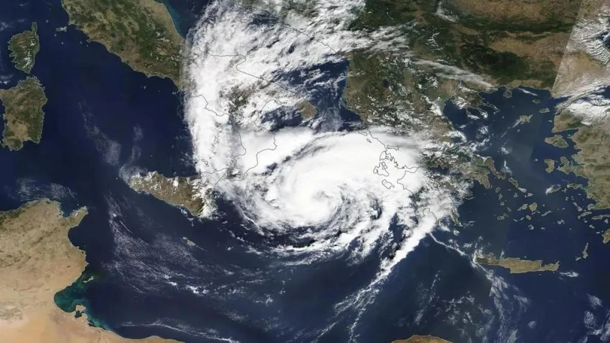 Alert for the possible formation of a medicane between North Africa, Sicily, and Malta
