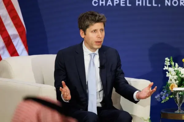 Sam Altman: “We could lose control of the future to AI”