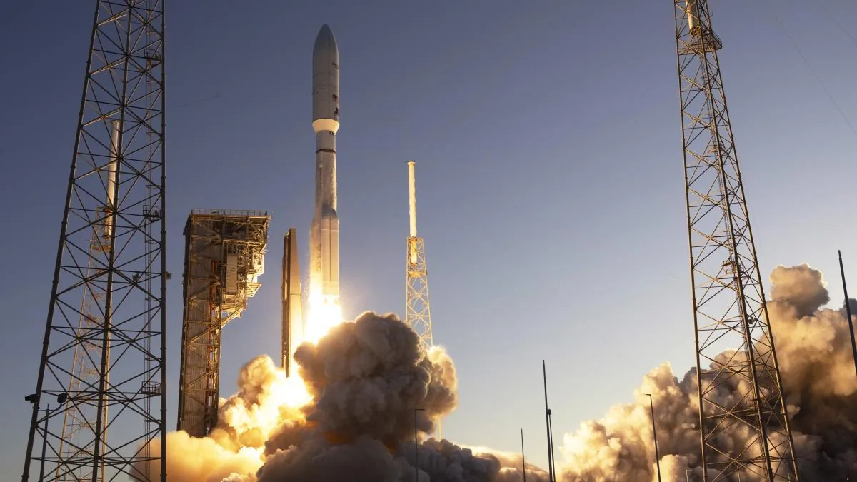 The U.S. acknowledges for the first time that it has space control weapons in orbit